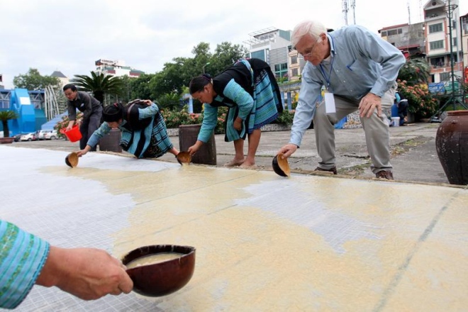 Traditional paper making art demonstrated